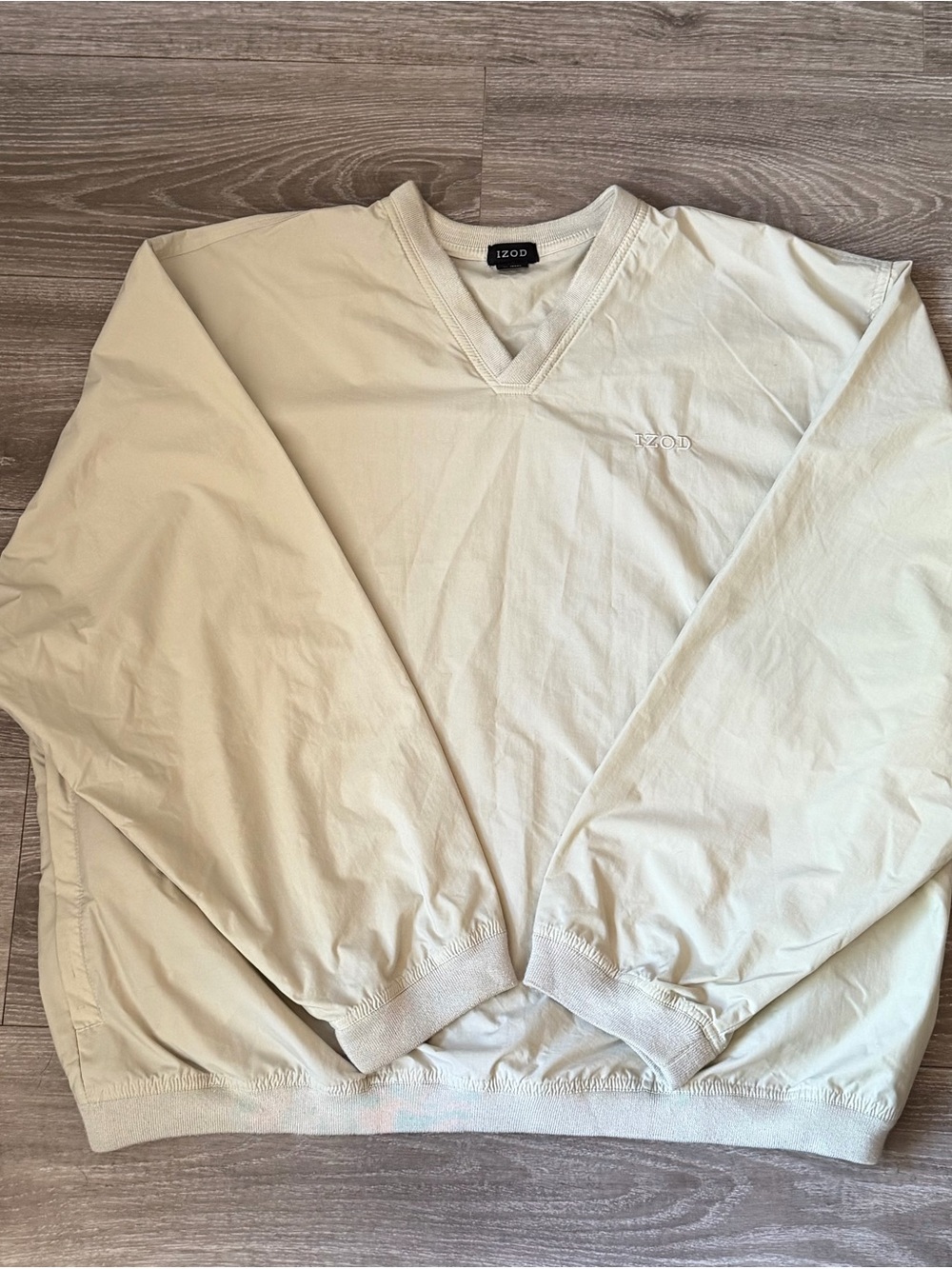 Izod Men's Cream V-Neck Golf Windbreaker Pullover